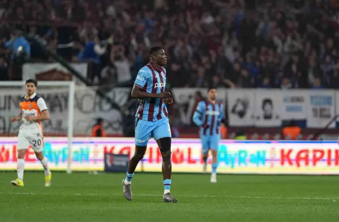 Trendyol Süper Lig: Trabzonspor: 0 - RAMS Başakşehir: 0 (İlk yarı)
