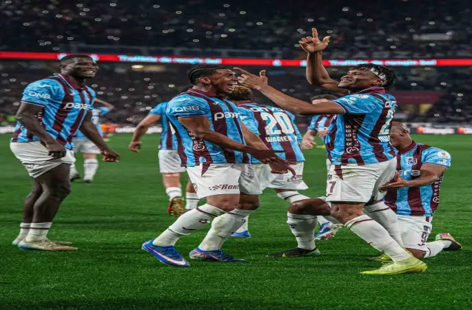 Trendyol Süper Lig: Trabzonspor: 2 - Galatasaray: 1 (Maç sonucu)
