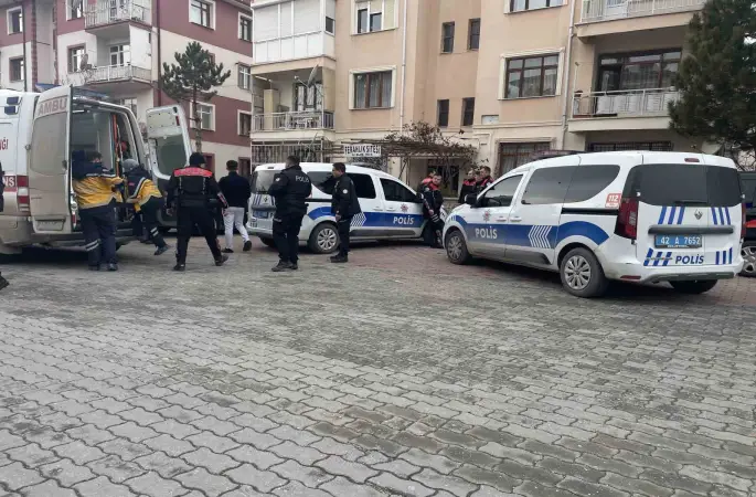 Tüfeğini temizlerken kazara kendini vurdu
