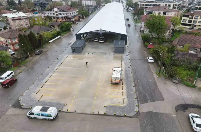 Tuhafiyeciler pazaryeri kapılarını açıyor
