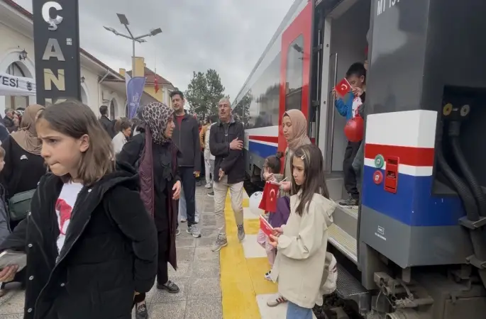 Turistik Tuz Ekspresi 2026’nın ilk seferini yaptı: Ziyaretçiler Çankırı’ya hayran kaldı
