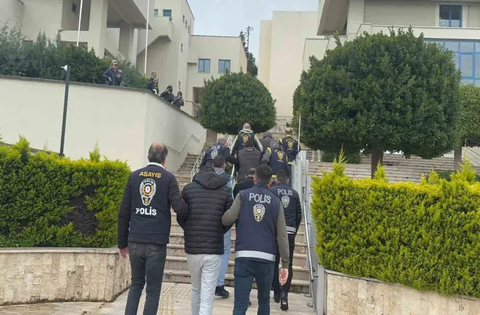 Turistleri hedef alan dolandırıcılık şüphelileri tutuklandı
