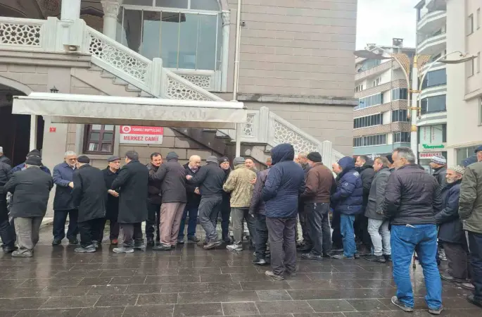 Türkeli’de umre yolcuları dualarla uğurlandı
