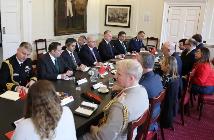 Türkiye ve İngiltere arasında Eurofighter Typhoon Projesi kapsamında uçakların idame ve işletmesine yönelik teknik ve lojistik destek sözleşmesi imzalandı
