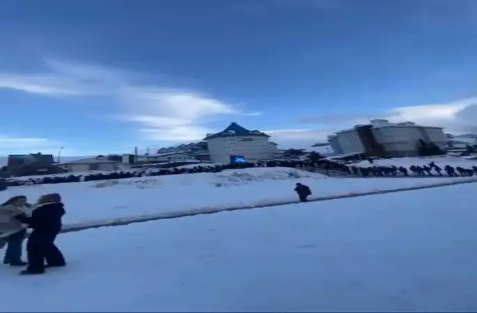 Uludağ’daki teleferik kuyruğu şaşırttı
