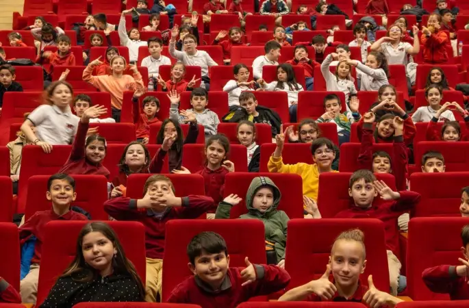 Ümraniye’de kültür sanat sezonu çocukların neşesiyle renkleniyor
