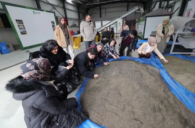 Ümraniye’den Orman Haftası’nda anlamlı etkinlik: Çocuklar tohum ekti
