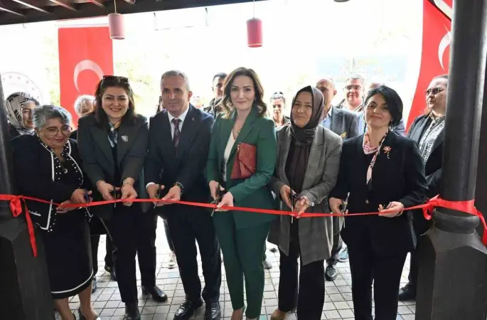 Unutulmaya yüz tutan "el nakışı" bu kursla gelecek nesillere aktarılacak
