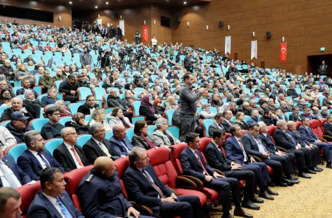 Uşak’ta ’Yüzyılın Konut Projesi’nin kuraları çekildi
