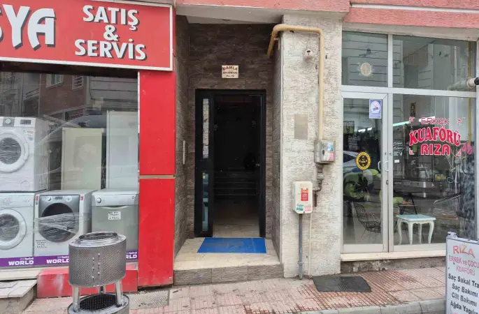 Üvey oğlu tarafından bıçaklanan adam hayatını kaybetti
