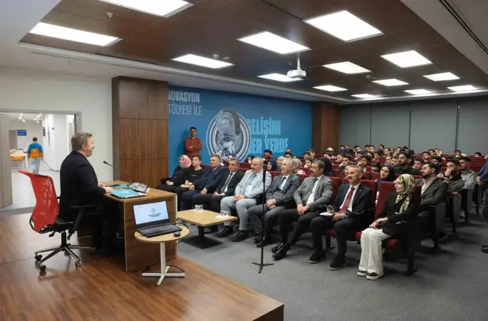 Vali Aydoğdu’dan gençlere aile ve değerler vurgusu
