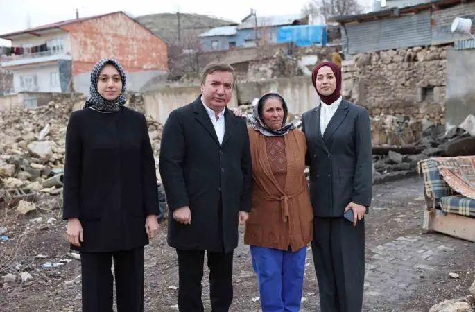 Vali Aydoğdu’dan Tercan’da hane ziyaretleri
