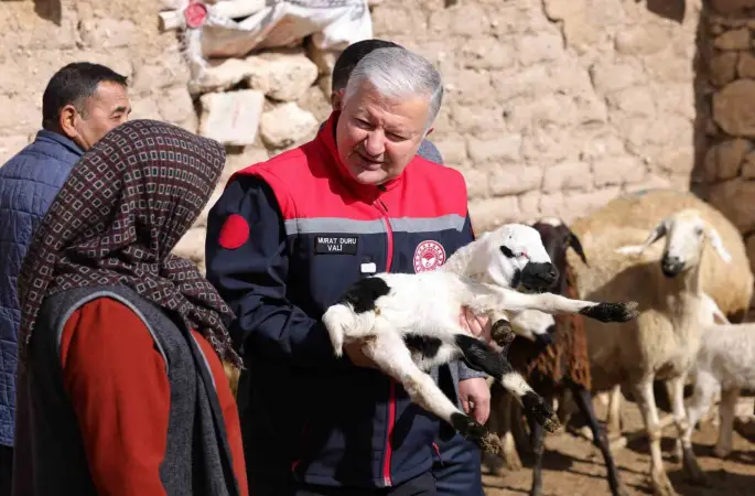 Vali Duru: "1,5 milyarlık finansmanla 125 bin küçükbaş hayvan alımı yapılacak"
