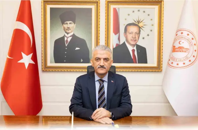 Vali Makas’tan Kadir Gecesi mesajı
