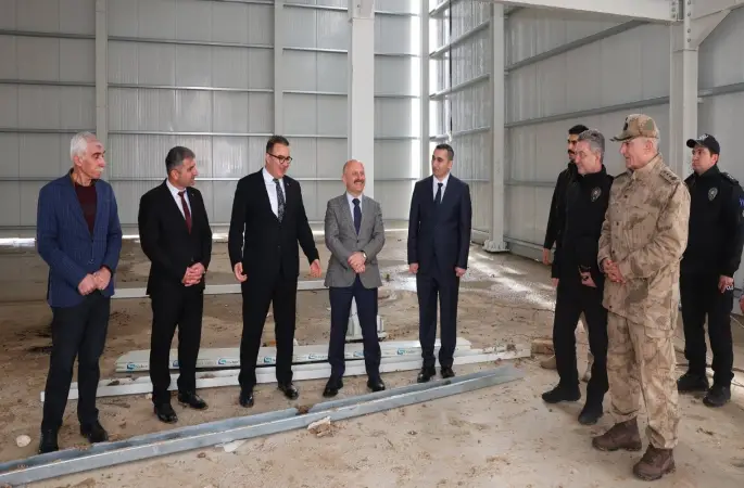 Vali Osman Varol Samsat ilçesinde incelemelerde bulundu
