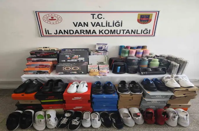 Van’da 209 parça kaçak eşya ele geçirildi
