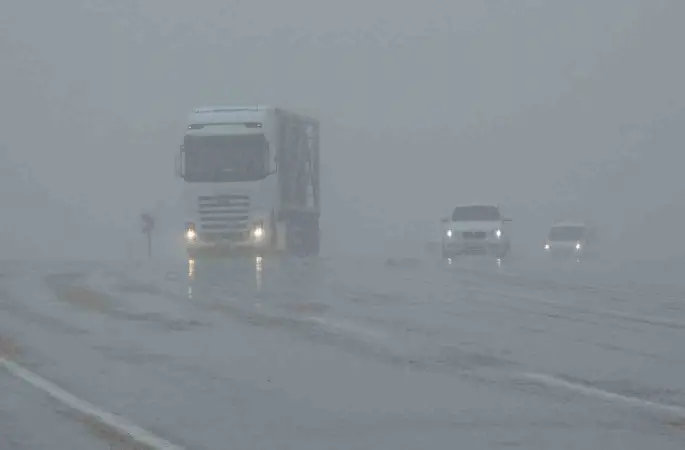 Van’da 50 yerleşim yerinin yolu kapalı
