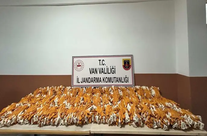 Van’da gümrük kaçağı malzeme ele geçirildi
