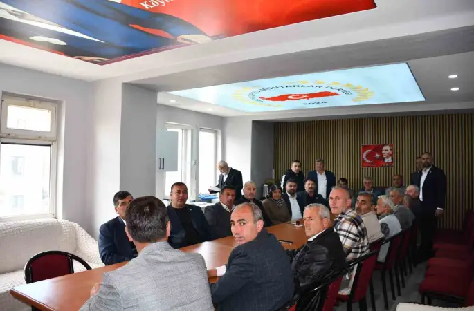 Vezirköprü’de muhtarlar derneğinde seçim: Kılıç güven tazeledi
