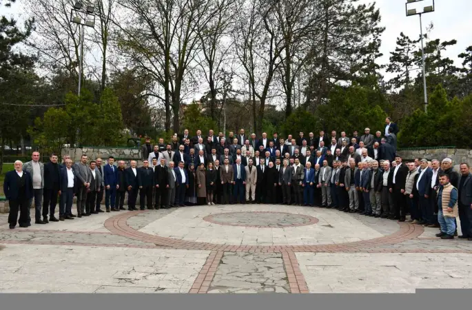 Vezirköprü’de protokol vatandaşla bayramlaştı
