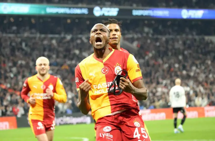 Victor Osimhen, bu sezonki 18. golünü attı
