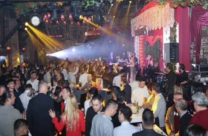 Vosmer Otomotiv, Oasis Marina’da caz rüzgârı estirdi