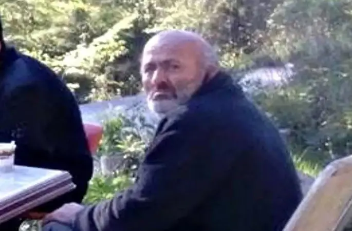 Yalnız yaşadığı evde hareketsizce yatarken bulunan adam kurtarılamadı
