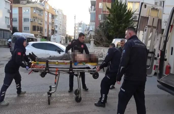 Yangına uykuda yakalandı, alevlere müdahale ederken yaralandı
