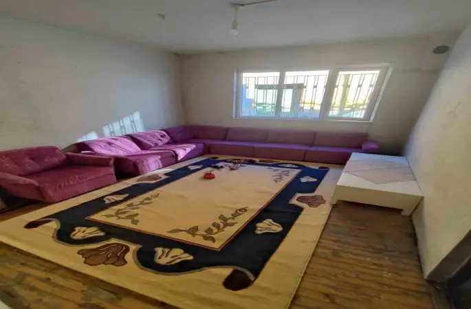 Yangının yaralarını Sevgi Eli sardı
