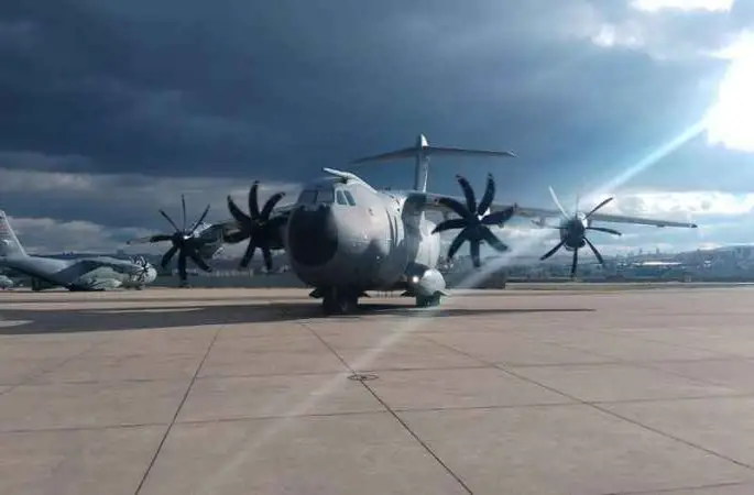 Gazzeli 61 hasta ve 49 refakatçiyi taşıyan uçak Türkiye’ye ulaştı