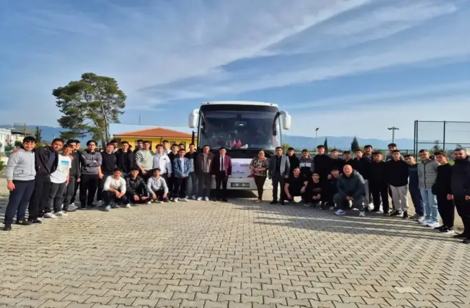 Yenipazarlı öğrenciler Çanakkale’ye uğurlandı
