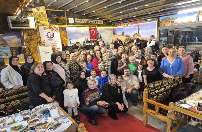 ’Yılın En Başarılı Hizmet Ödülü’nü alan hayırsevere gönüllülerden büyük sürpriz
