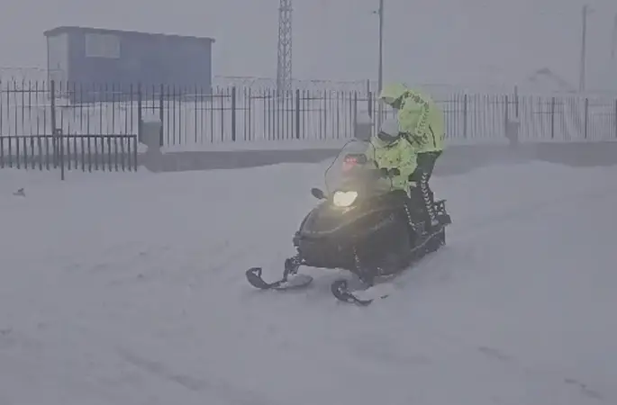 Yoğun kar ve buzlanmaya karşı Bitlis’te kar motorlu önlem
