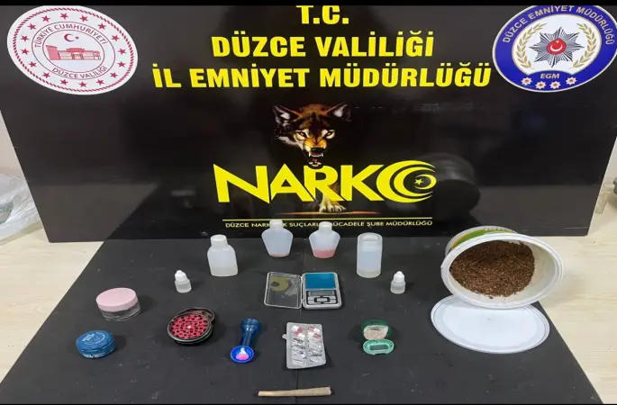 Yoğurt kovasından uyuşturucu çıktı
