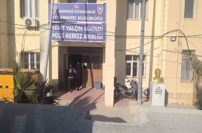 "Yol verme" tartışmasında üç çocuk babasını öldüren firari 2 şahıs yakalandı
