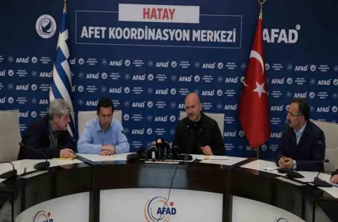 Yunan bakandan Türkiye’ye övgü