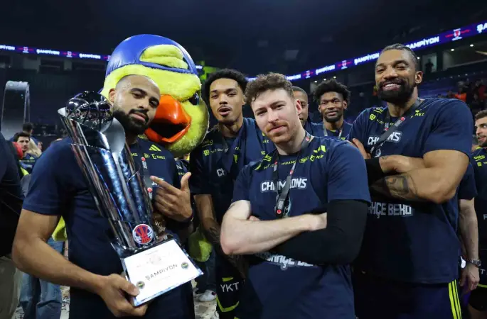 Ziraat Bankası Erkekler Türkiye Kupası üst üste 3. kez Fenerbahçe’nin
