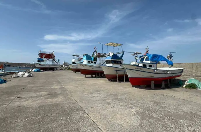 Zonguldak’ta balıkçılar limana demirledi, umutlar yeni sezona kaldı
